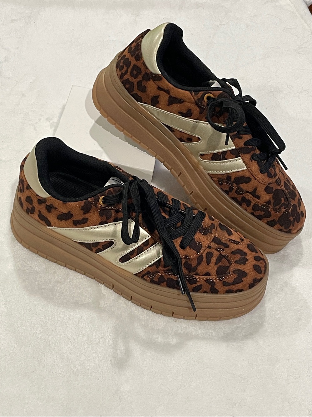 Lucky Step Leopard Platform Sneakers Sz 7 BNWOB - Picture 11 of 11